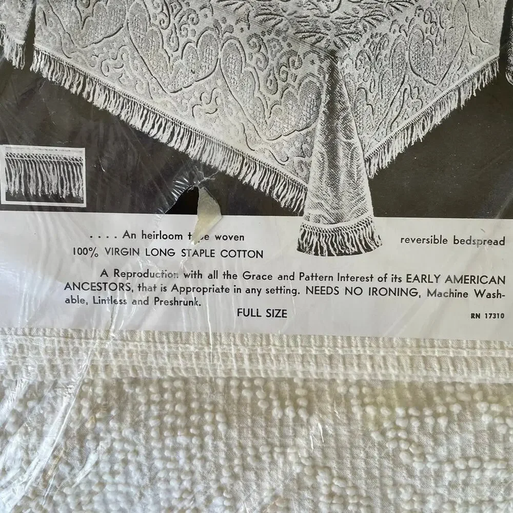 Vintage Candlewick Bedspread Fringe Full Size Hobnail Off White Reversible NOS